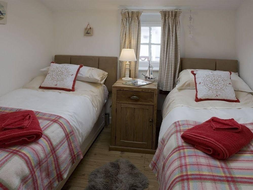 Tan Y Cytiau Villa Holyhead Ngoại thất bức ảnh